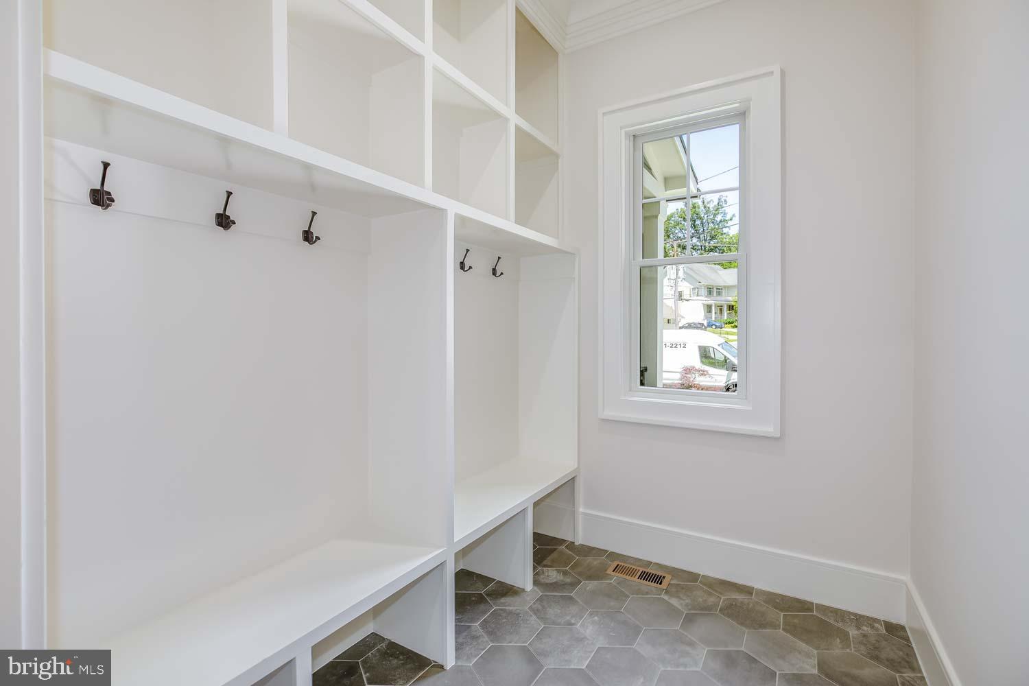 ALTA VISTA TERRACE - Residential