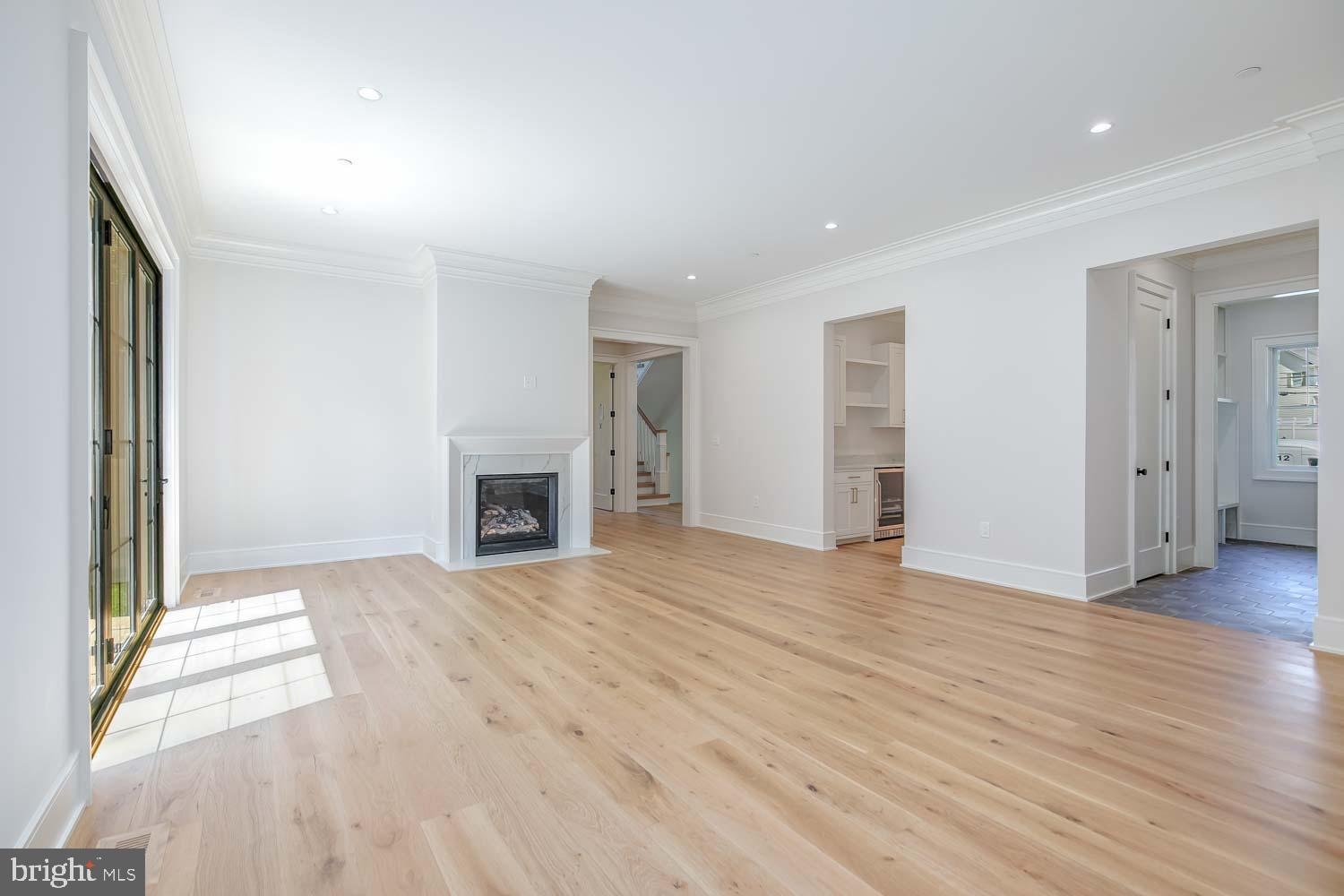 ALTA VISTA TERRACE - Residential