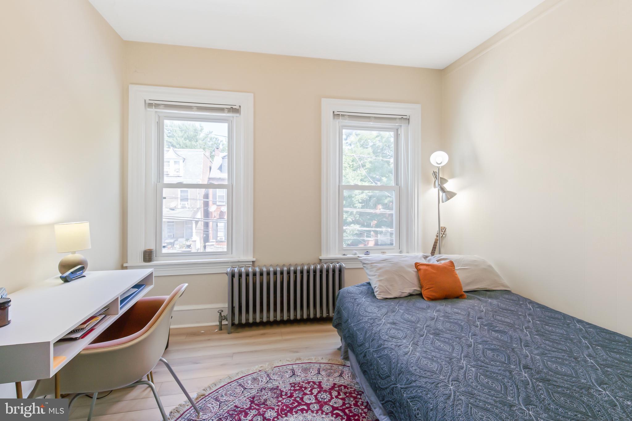 CHESTNUT HILL - Residential