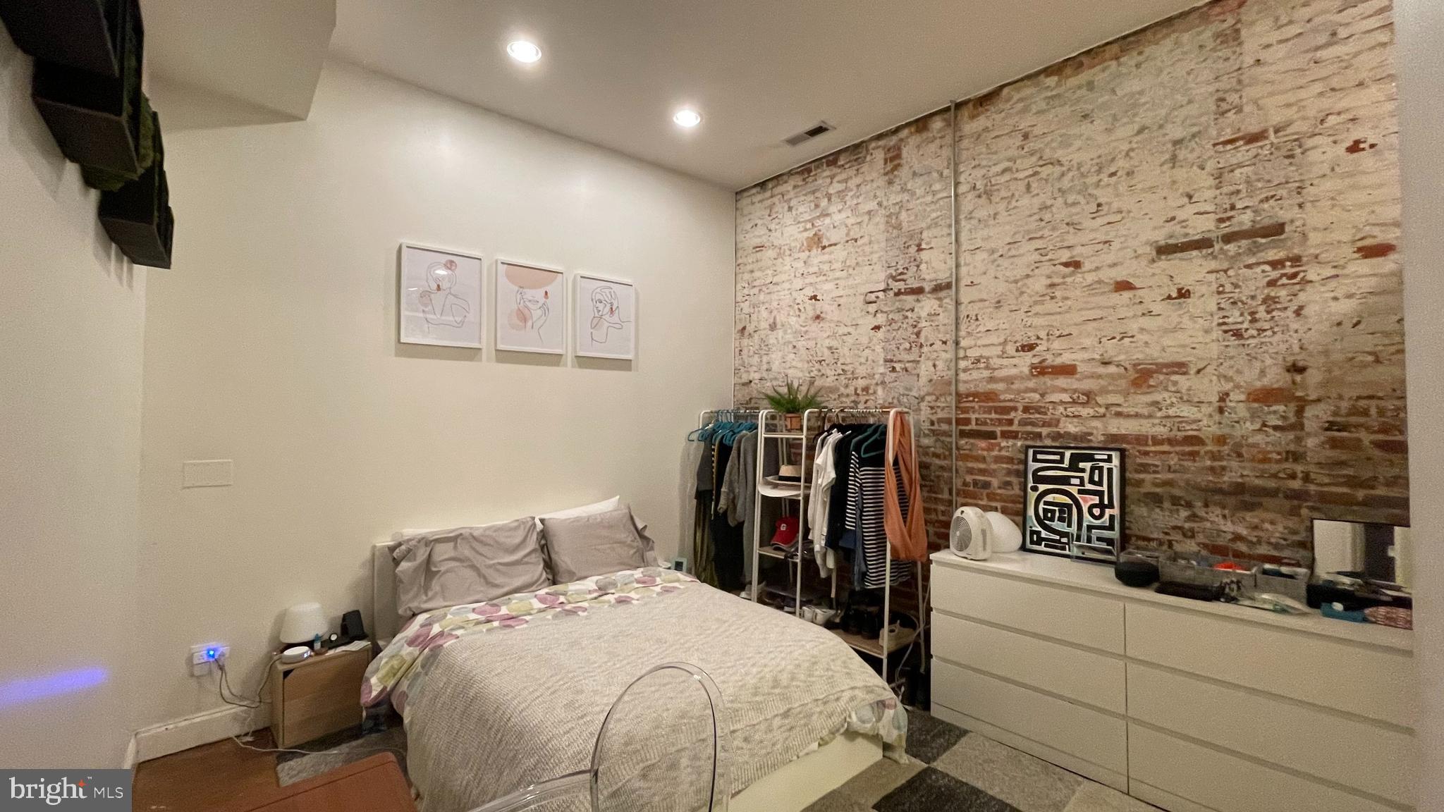 FEDERAL HILL HISTORIC DISTRICT - Residential Lease