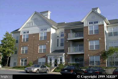 Main level condo (with no steps) in desirable Russett Community. 2 BDRM/1 Bath unit with a garage. Great open floor plan with gas fireplace in living room and a large patio. Walk-closet, ceramic tile in kitchen and bath. Property Management rental. $40 app fee per adult. Use LNF application. PM writes lease.