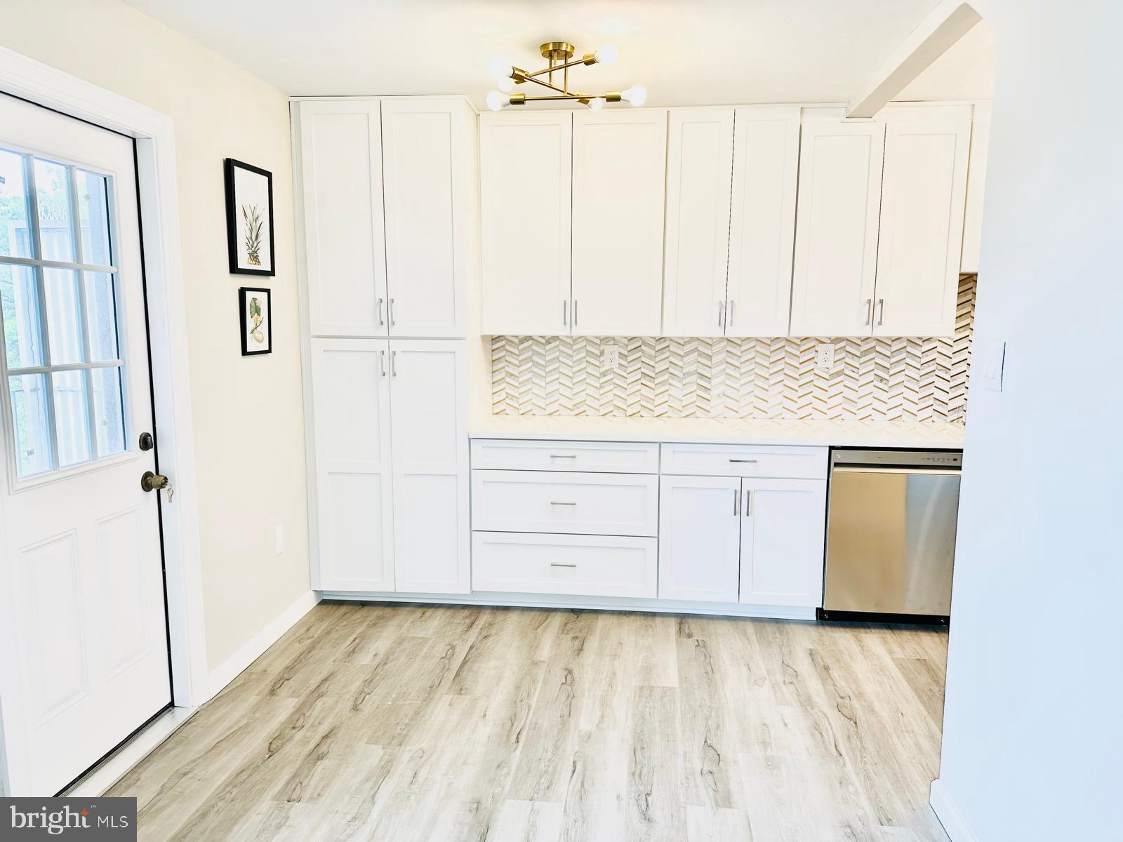 ARLINGTON - Residential