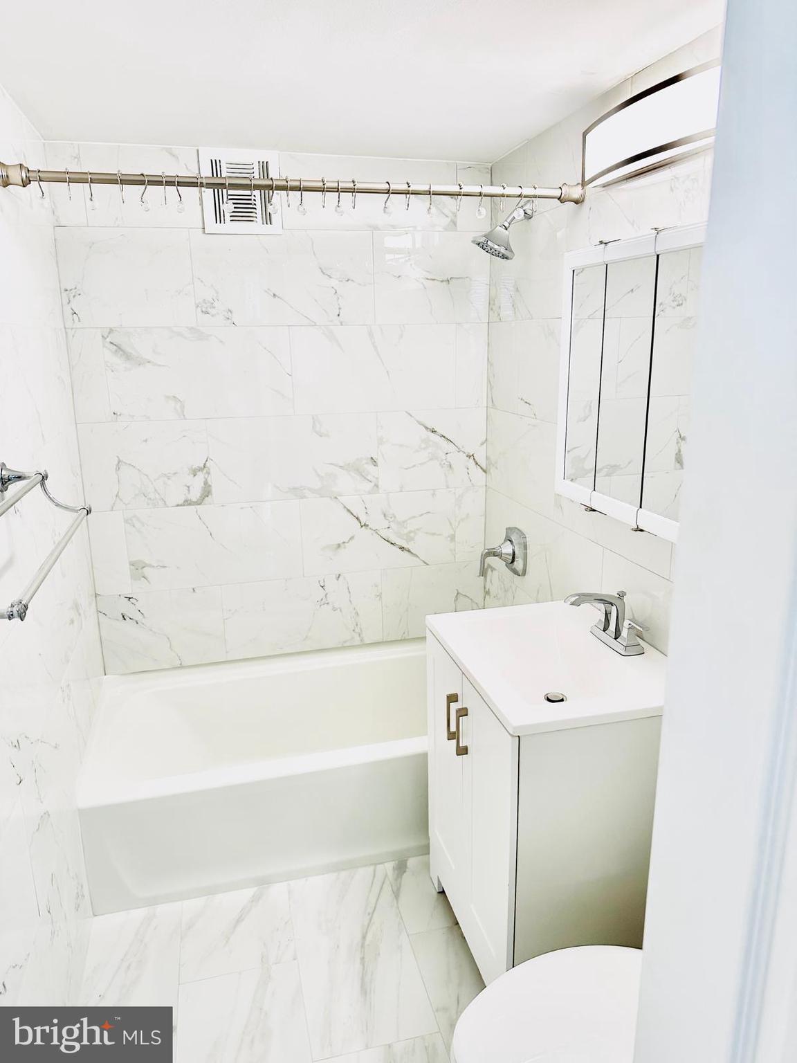 ARLINGTON - Residential