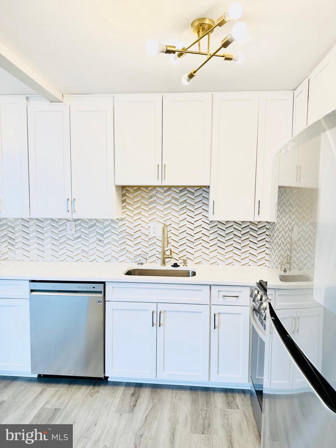 ARLINGTON - Residential