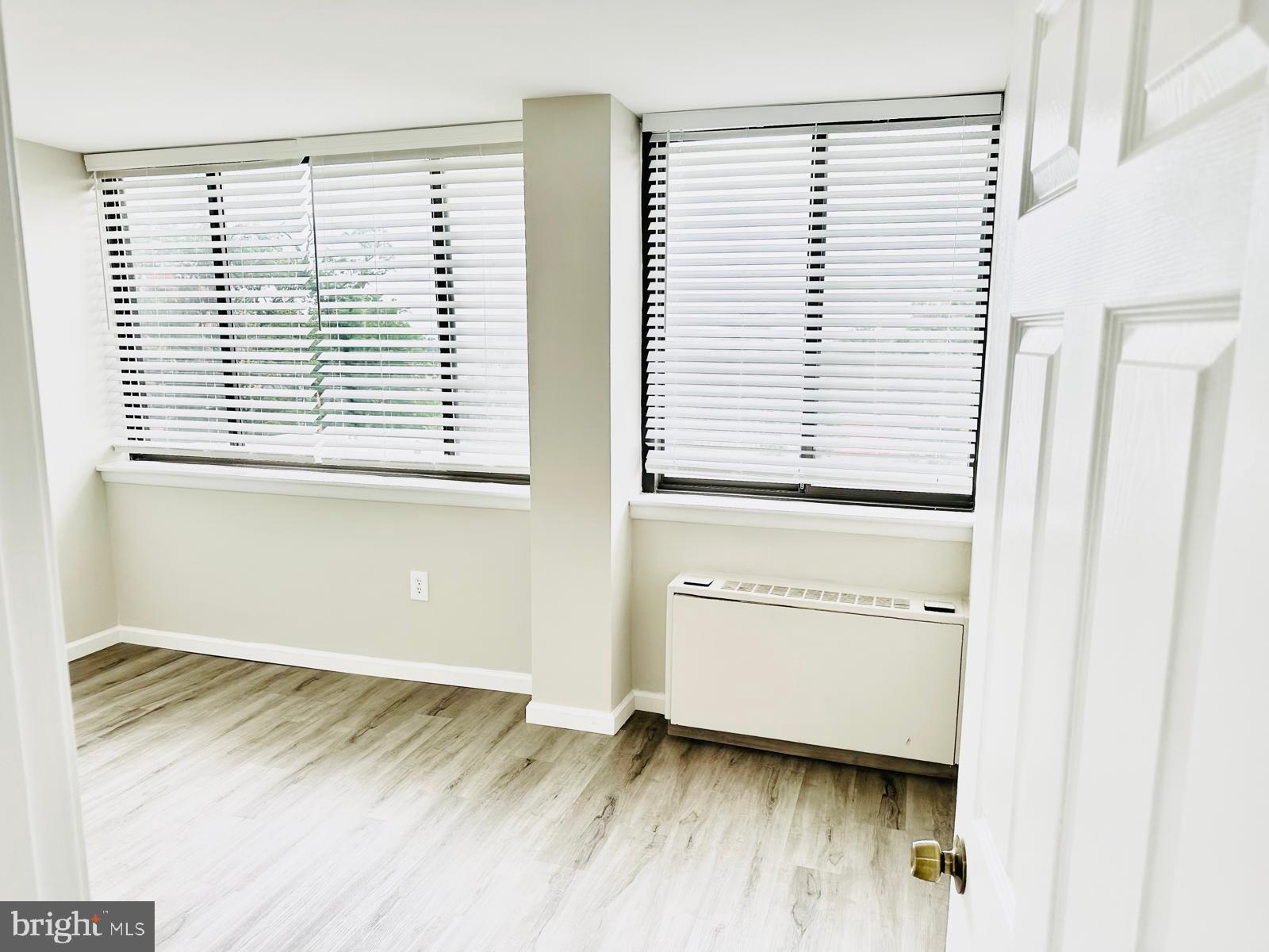 ARLINGTON - Residential