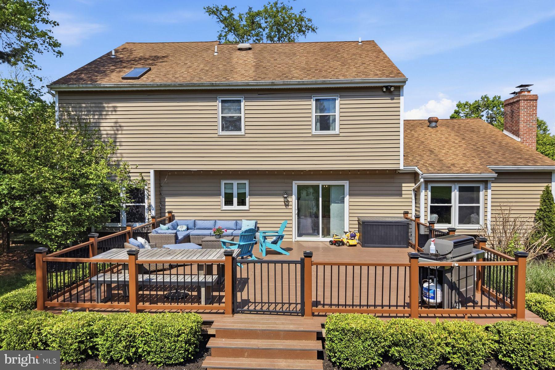 HIGH MEADOW - Residential