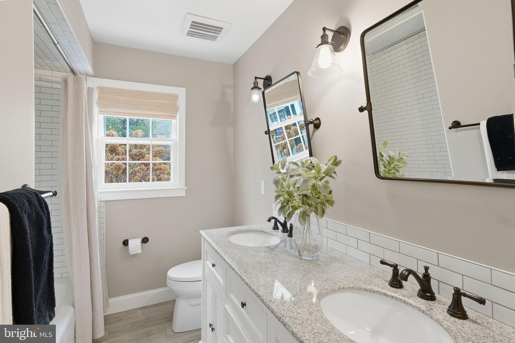 BURNING TREE - Residential