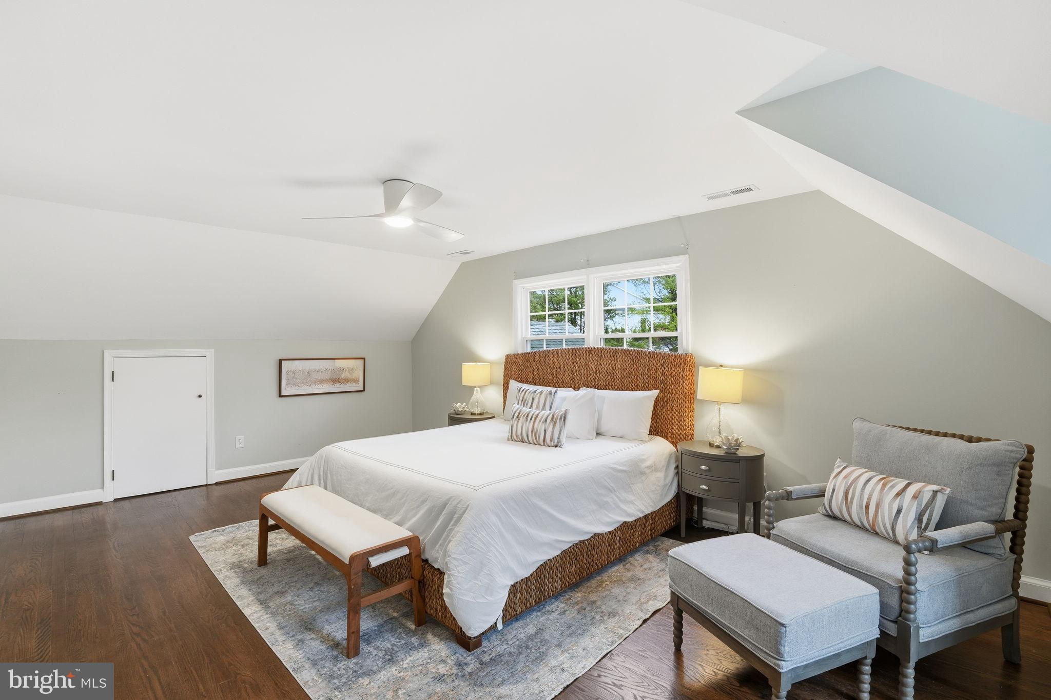 BURNING TREE - Residential