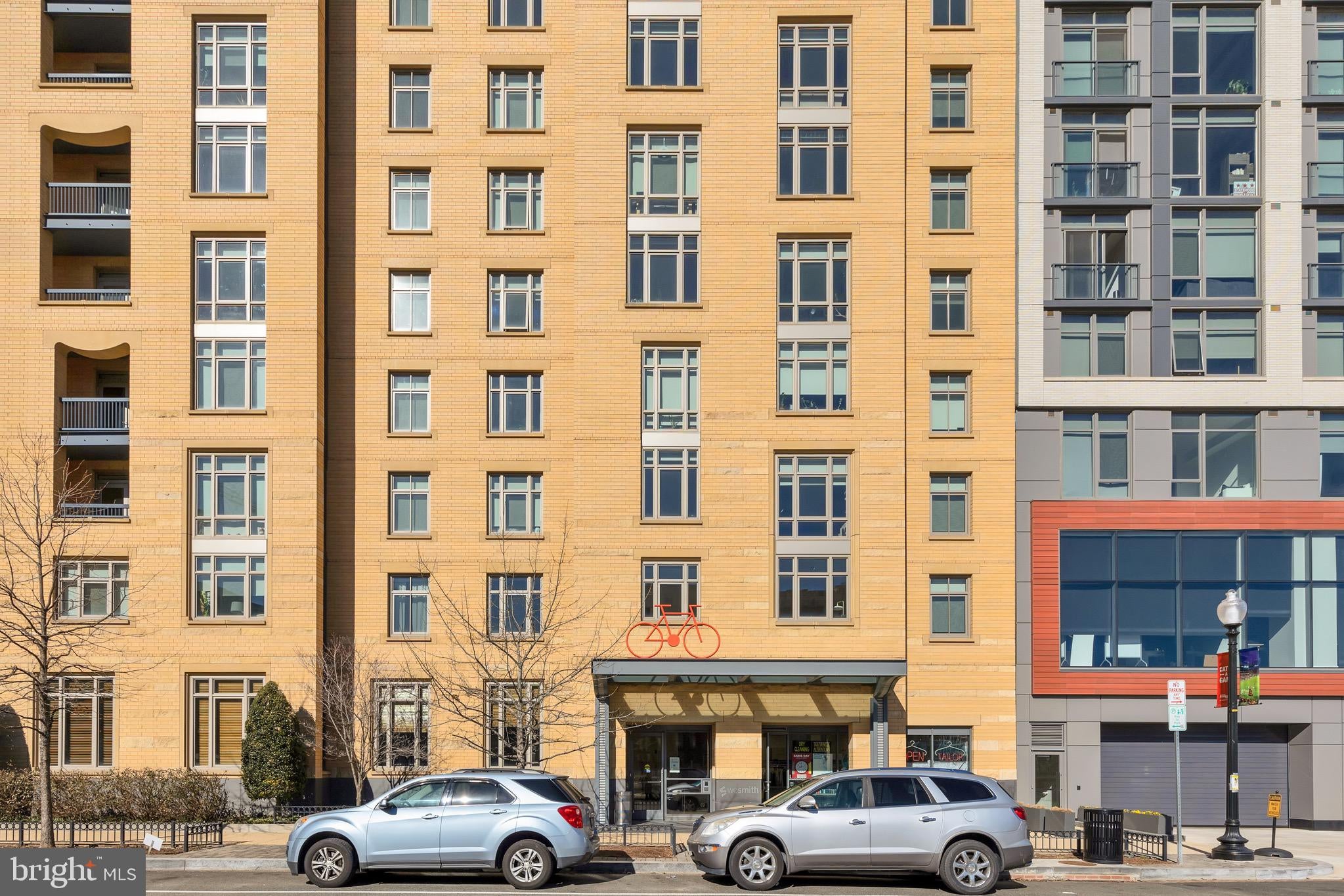 880 NEW JERSEY AVENUE SE 2 BR INTERIOR UNIT