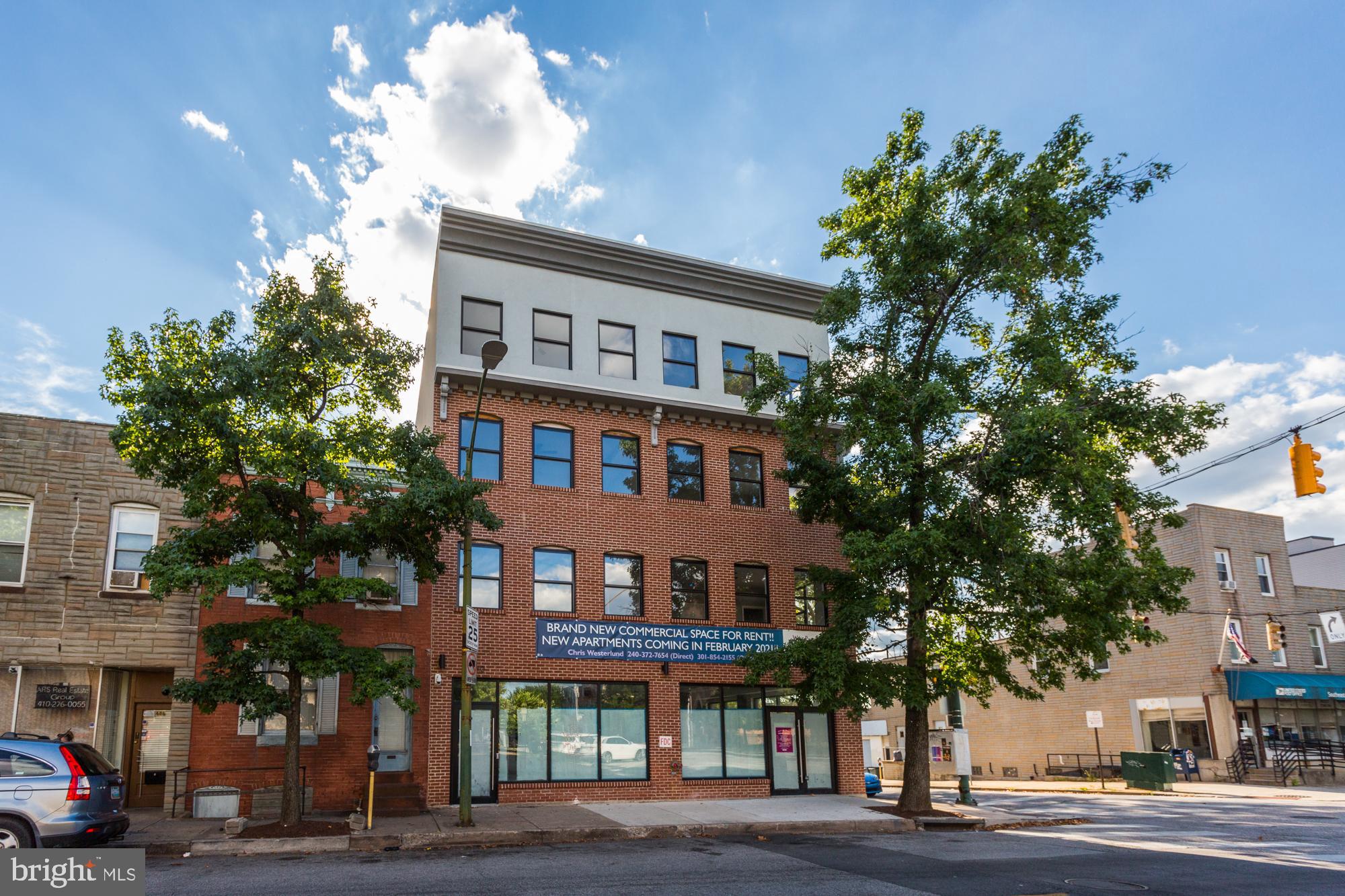 Updates galore!  The lighting, flooring, cabinets, counters, bathrooms, windows, tile, faucets, appliances (stainless steel) - you name it and it's upgraded!!!!  Close to major commuter routes, shopping, dining, and so much more!  Water/sewer included and combination washer/dryer is in unit!  Make an appointment today!!  660+ credit scores, pets are case-by-case, no eviction history, criminal history is case-by-case, and there's standard employment/income verification.