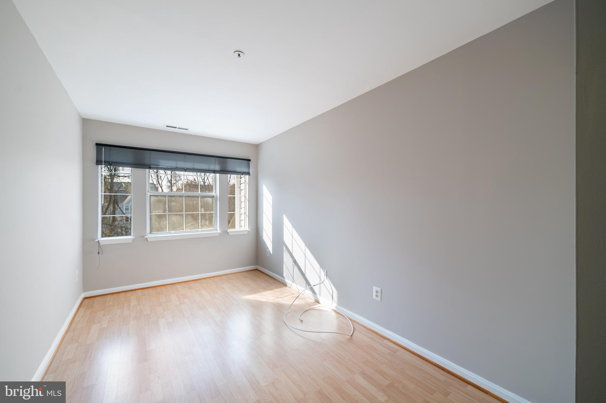 MONTGOMERY RUN - Residential Lease