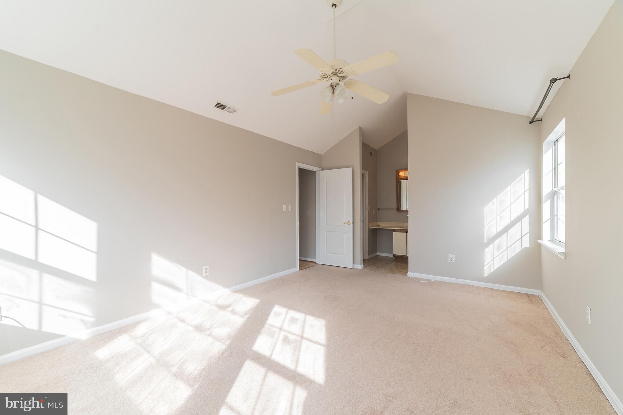 MONTGOMERY RUN - Residential Lease