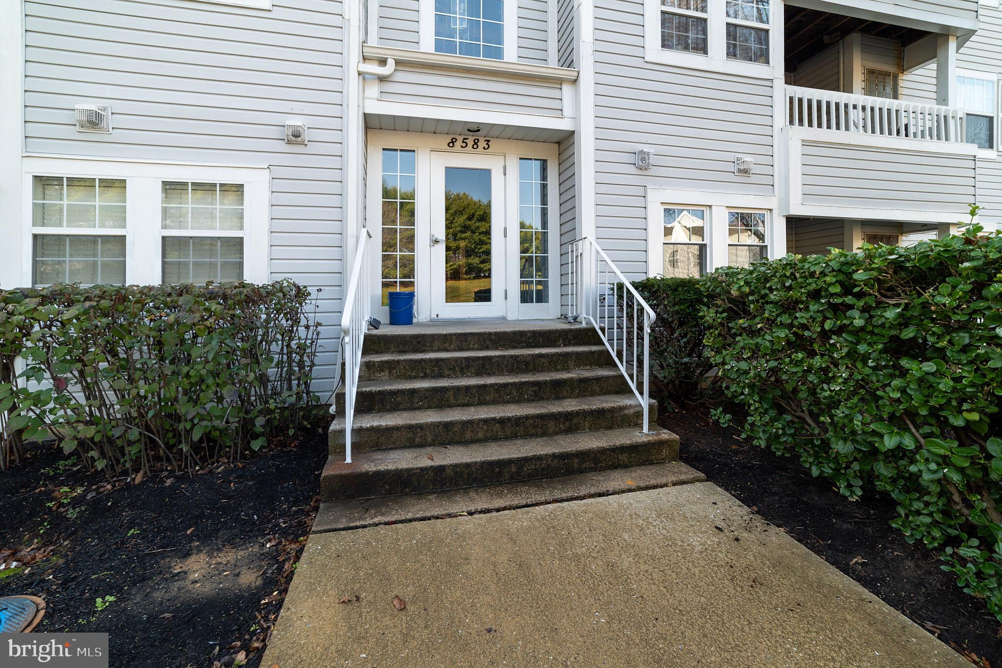 MONTGOMERY RUN - Residential Lease