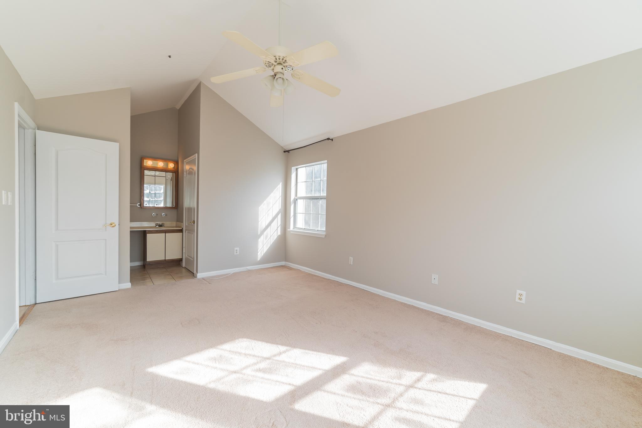 MONTGOMERY RUN - Residential Lease