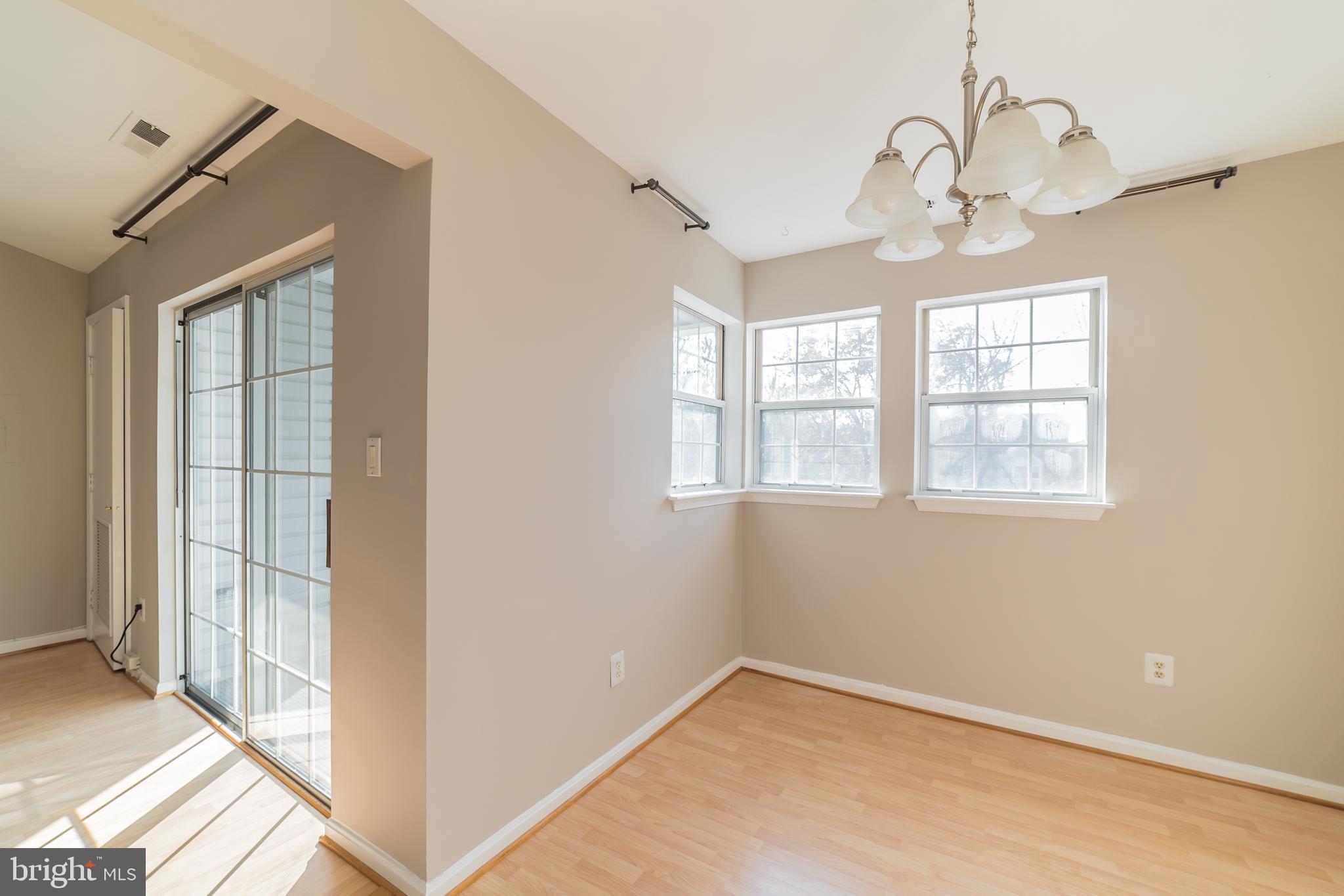 MONTGOMERY RUN - Residential Lease