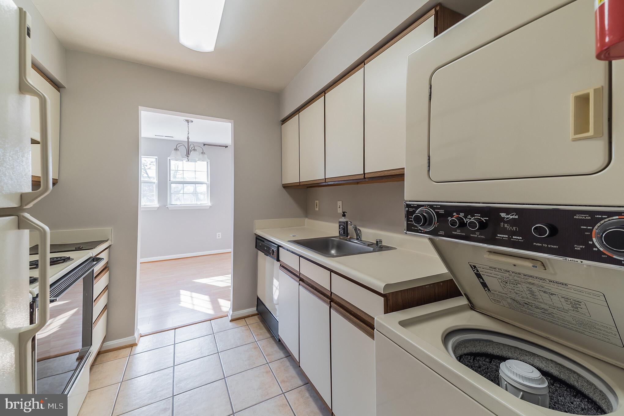 MONTGOMERY RUN - Residential Lease