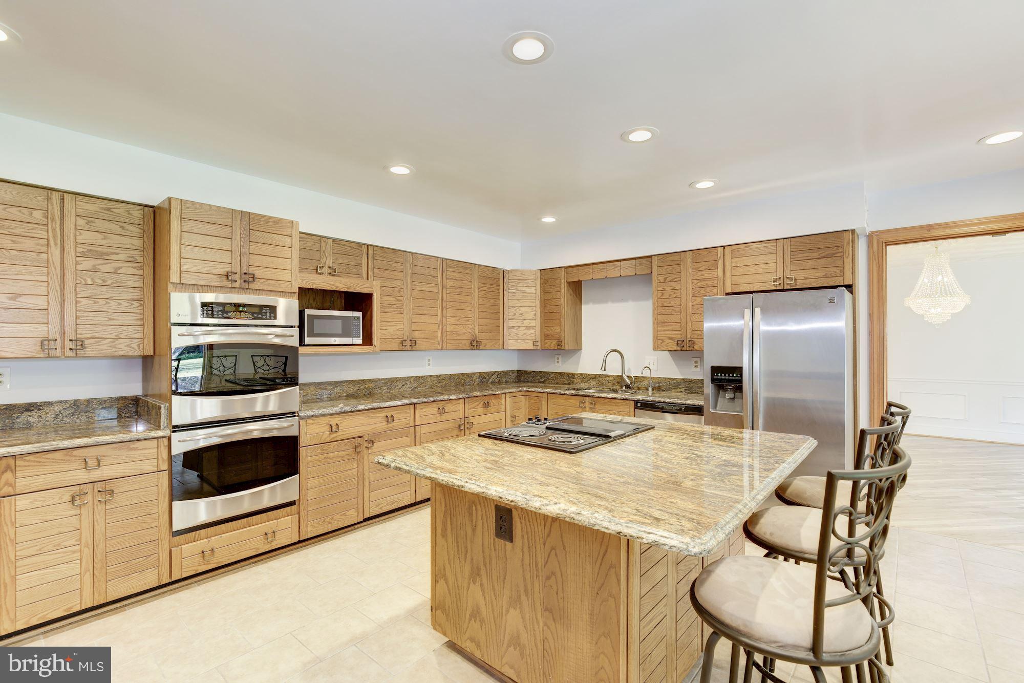 WILLIAMSBURG GARDENS - Residential Lease