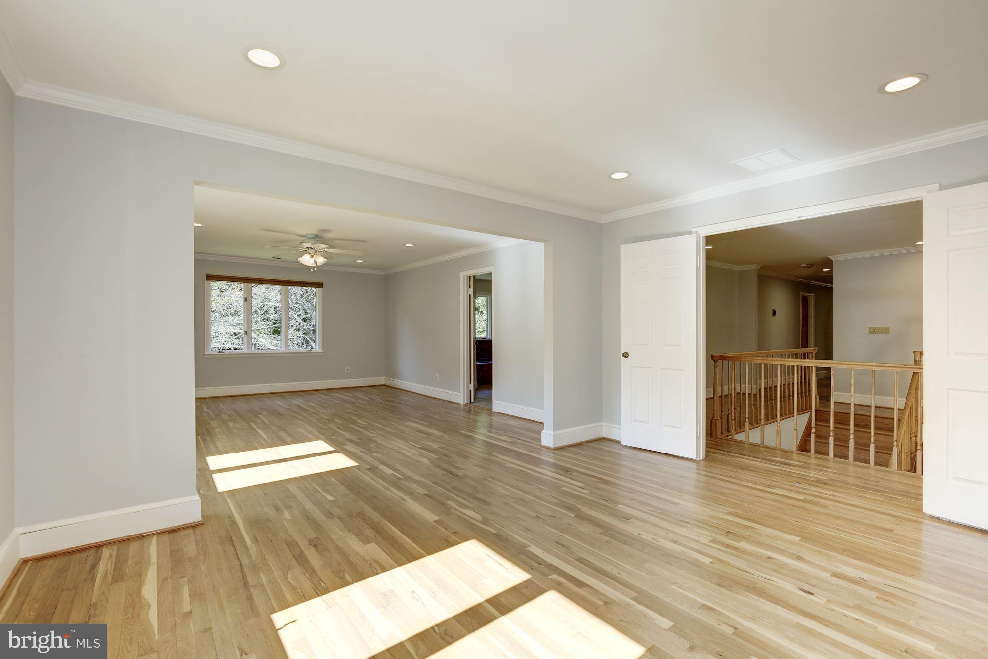 WILLIAMSBURG GARDENS - Residential Lease