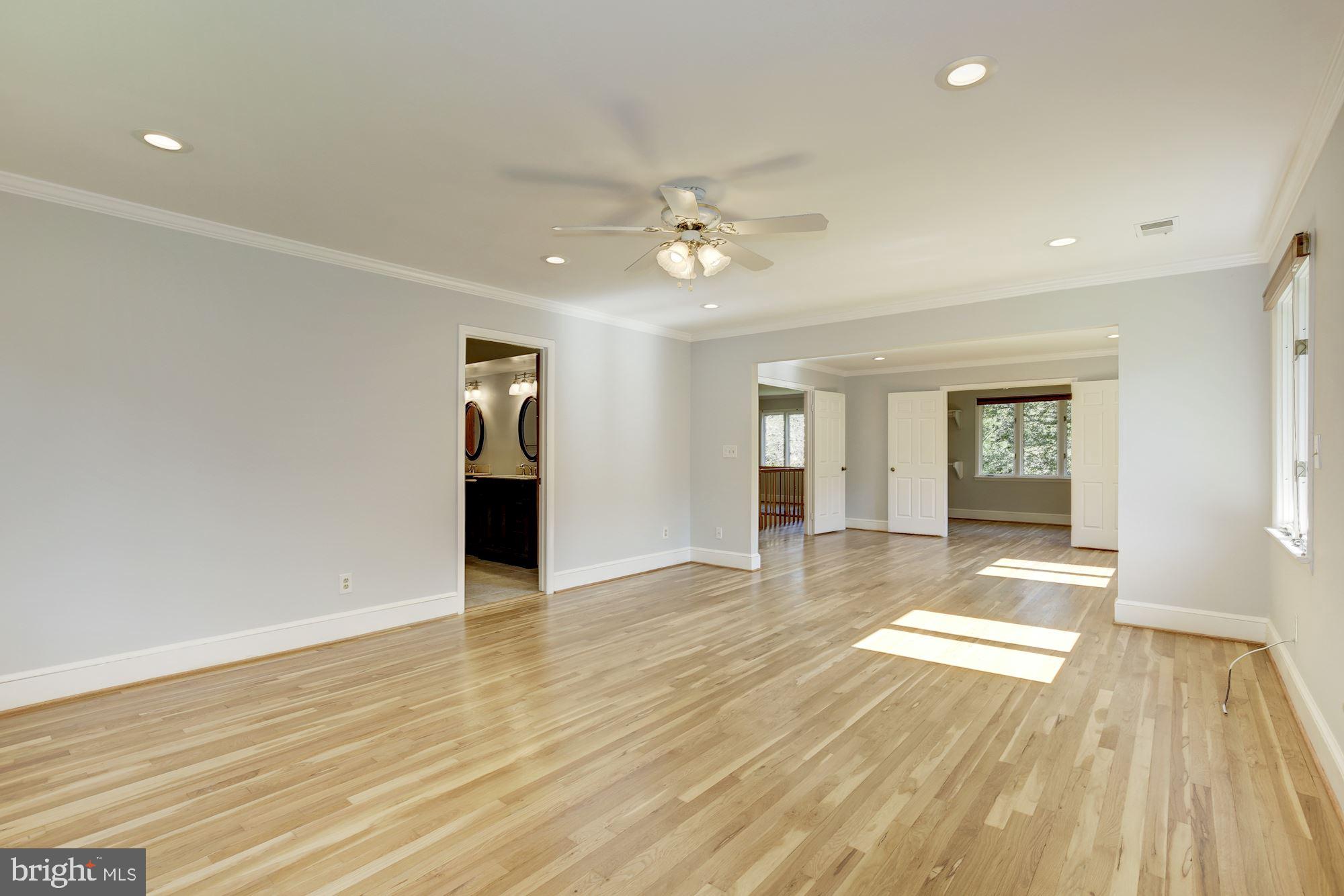 WILLIAMSBURG GARDENS - Residential Lease