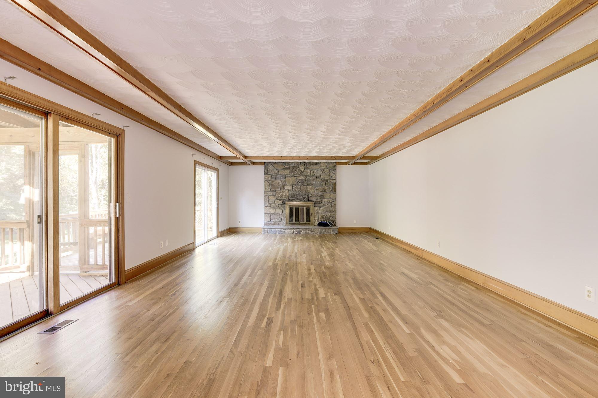 WILLIAMSBURG GARDENS - Residential Lease