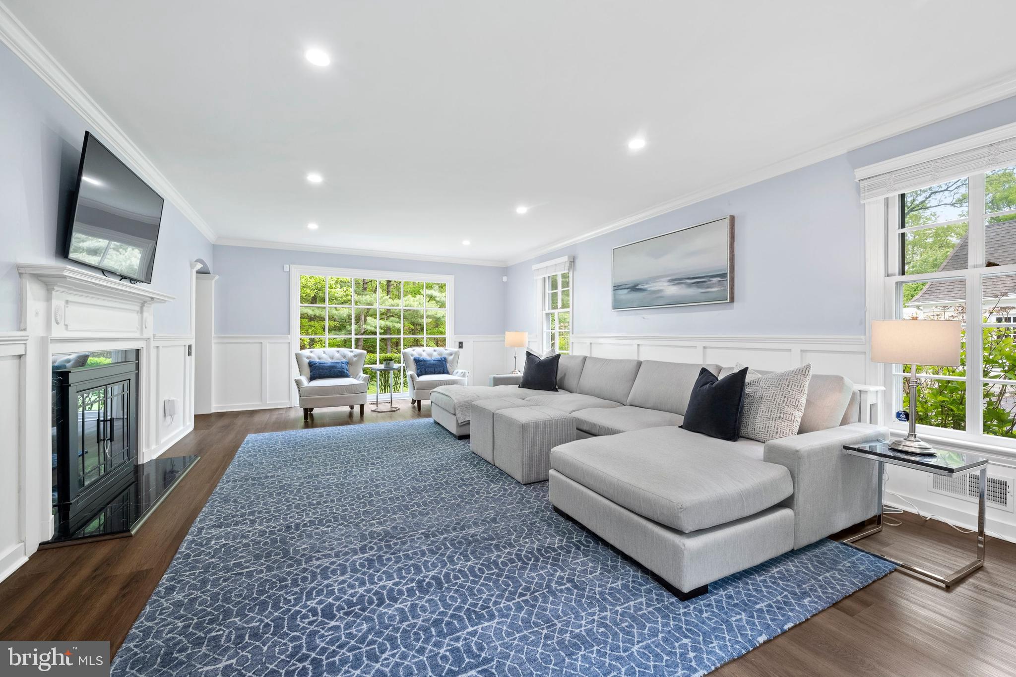 THE WOODS - Residential