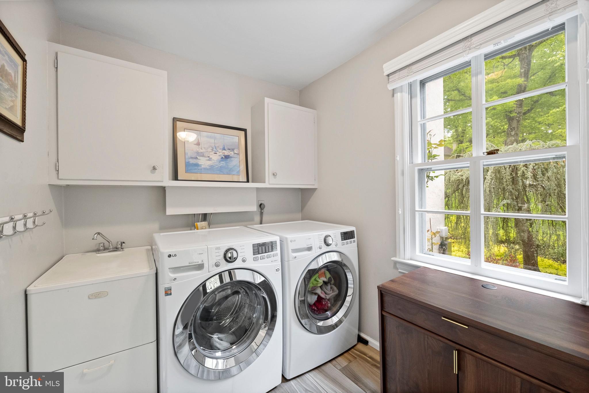 THE WOODS - Residential