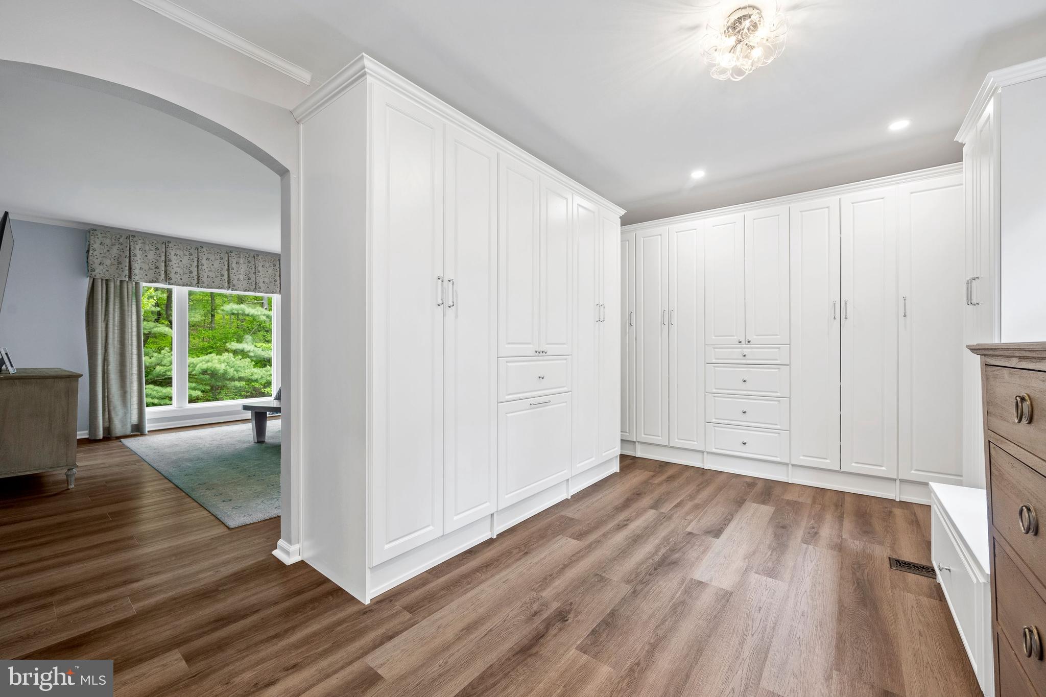 THE WOODS - Residential