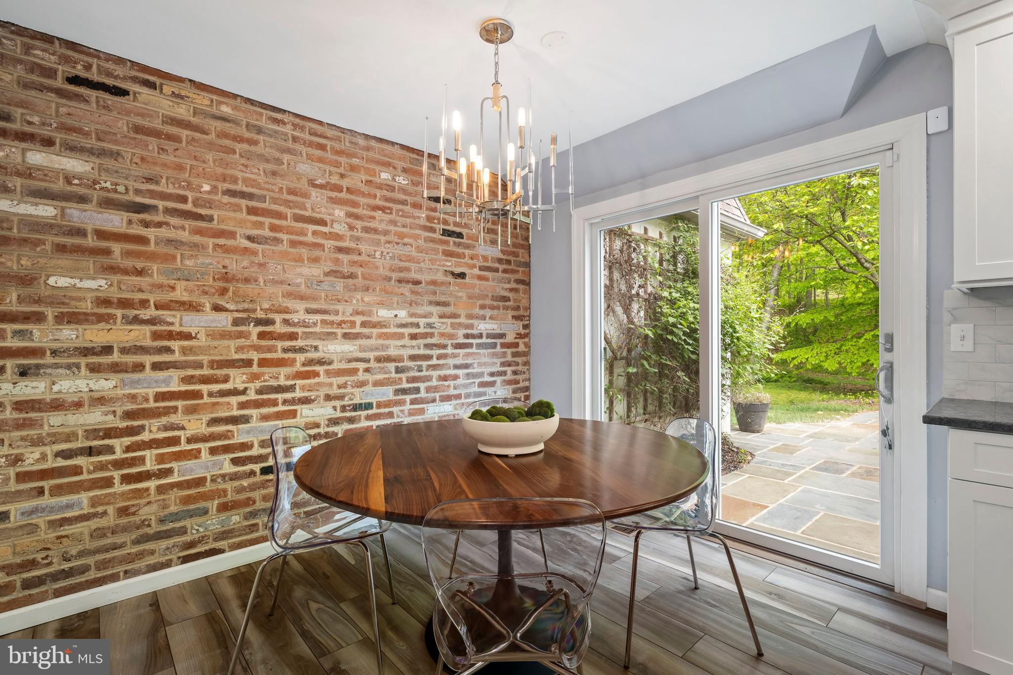 THE WOODS - Residential