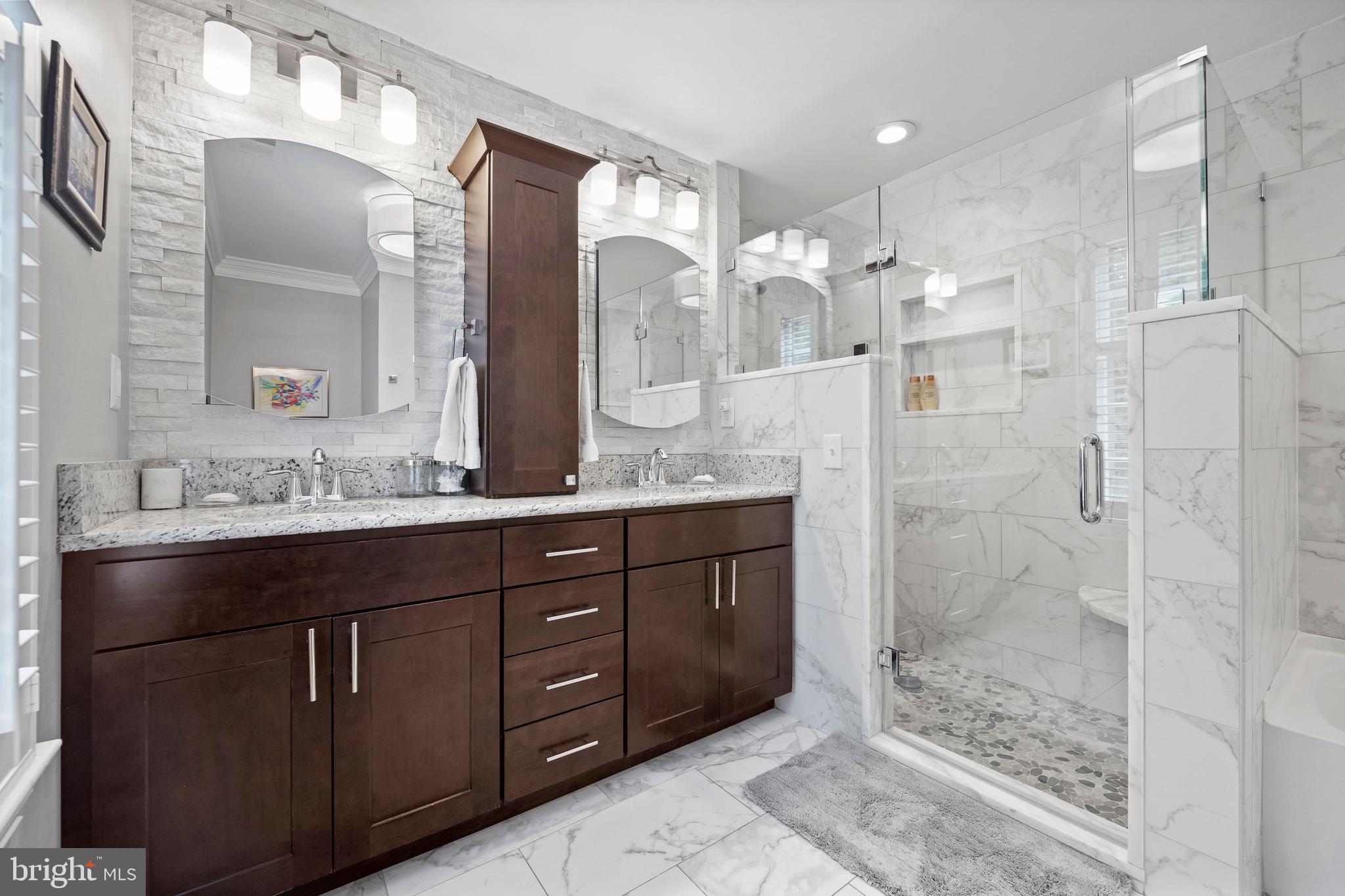 THE WOODS - Residential