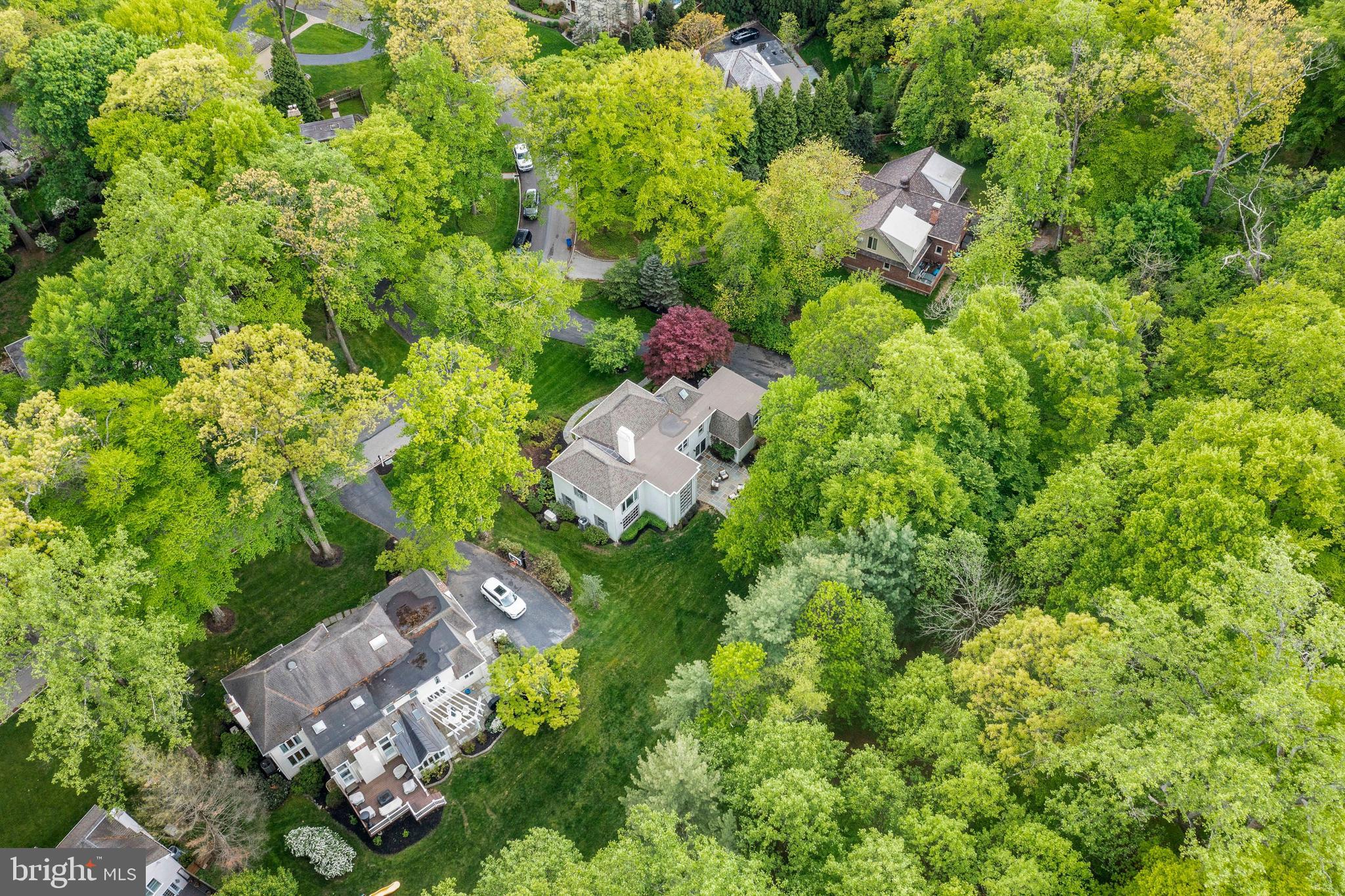 THE WOODS - Residential