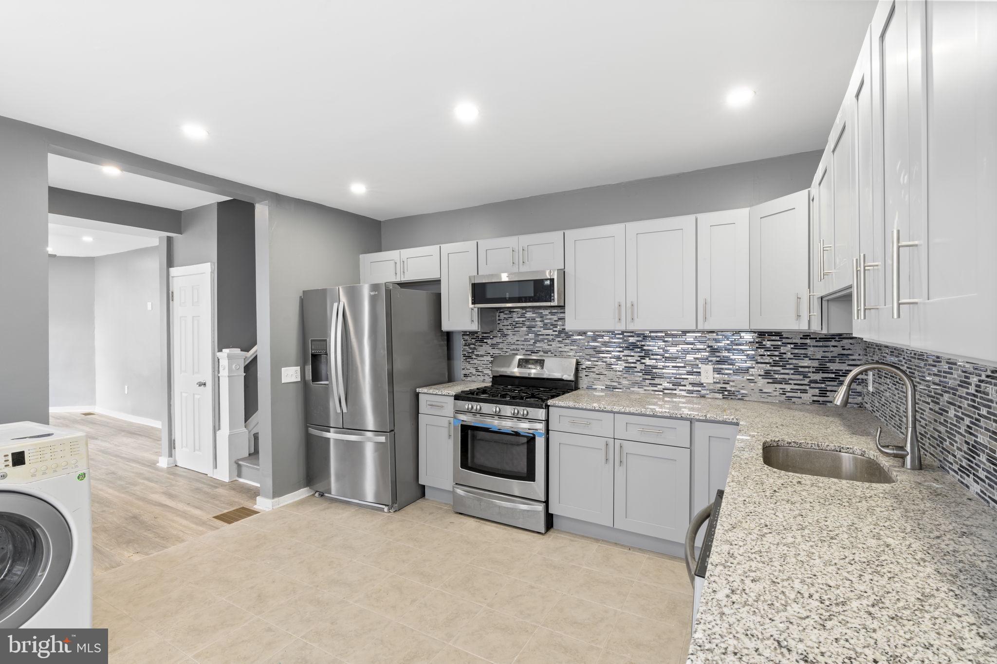 LANSDOWNE - Residential Lease