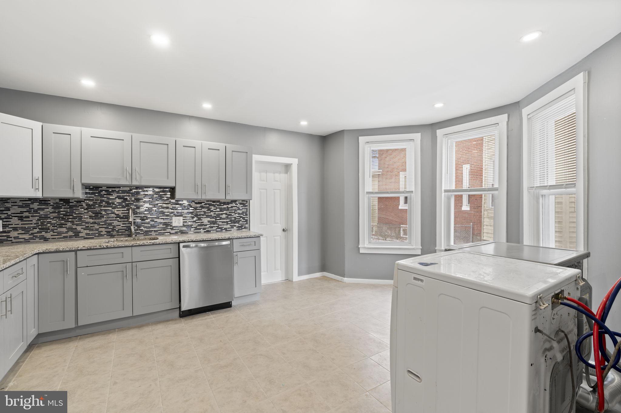 LANSDOWNE - Residential Lease