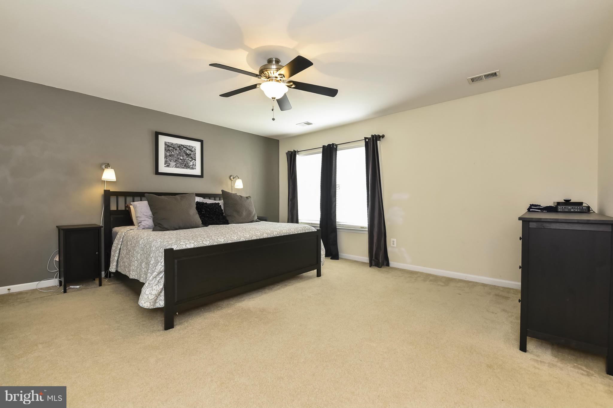 INDEPENDENCE - Residential