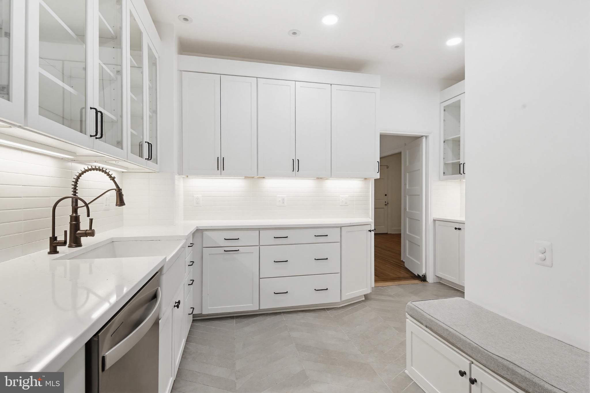 TUSCANY-CANTERBURY - Residential