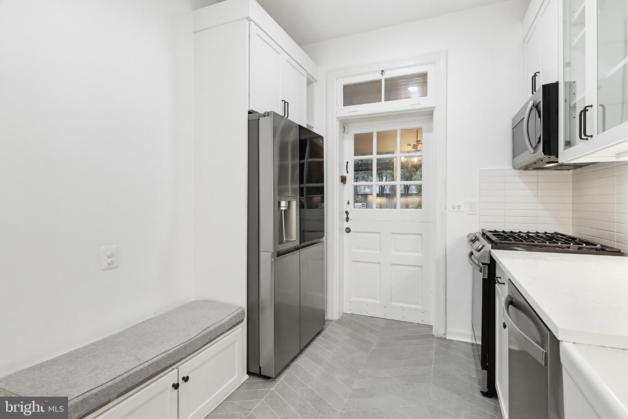 3953 CLOVERHILL ROAD