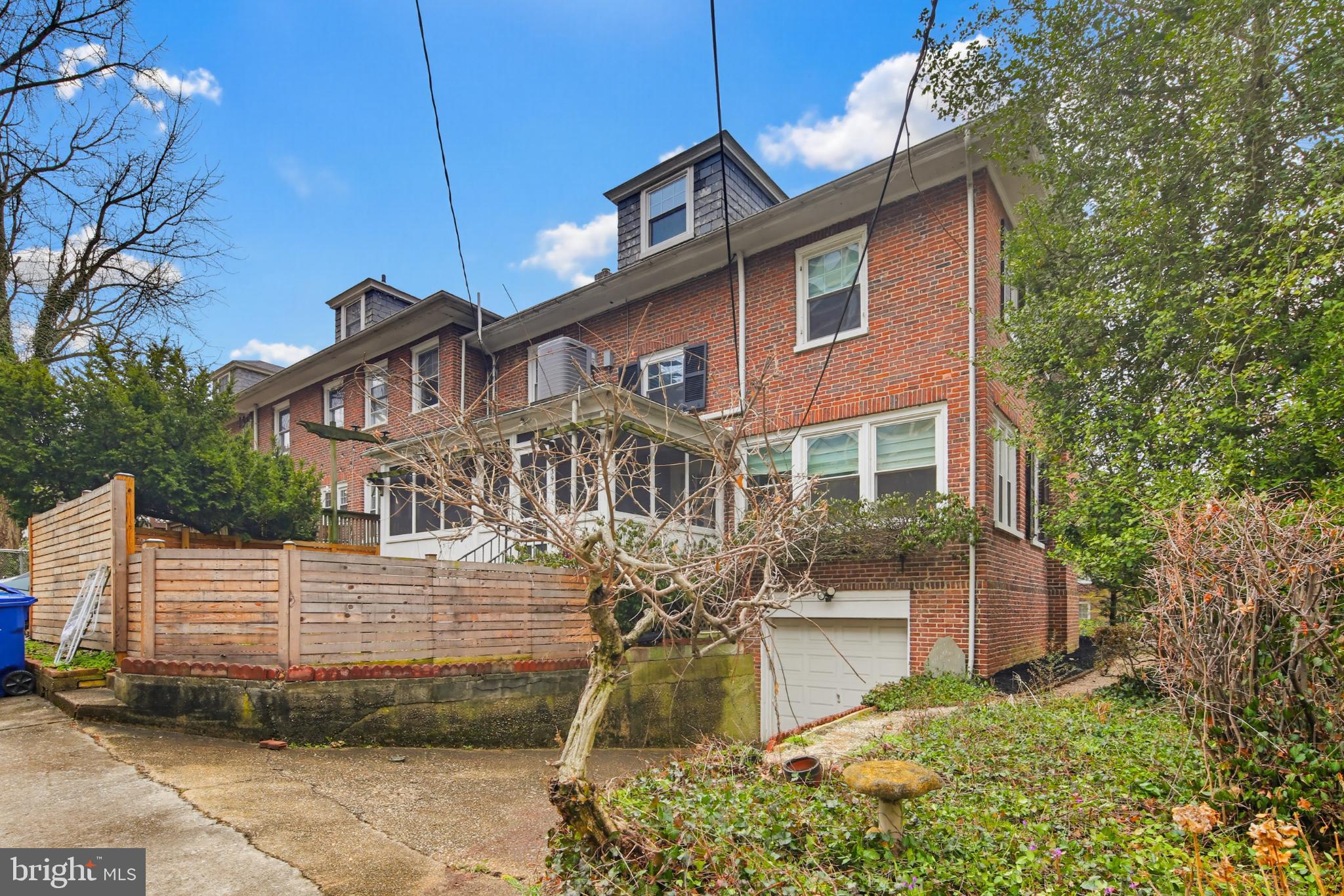 TUSCANY-CANTERBURY - Residential