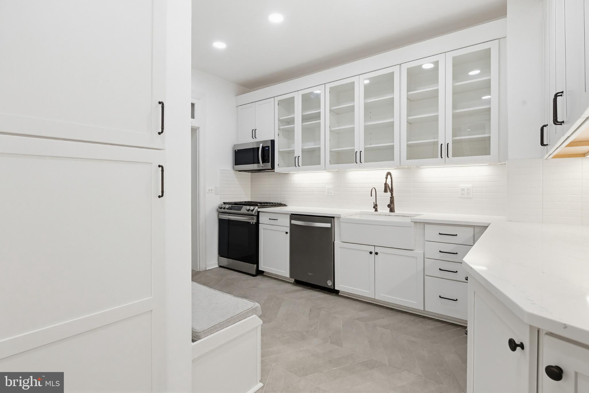 TUSCANY-CANTERBURY - Residential