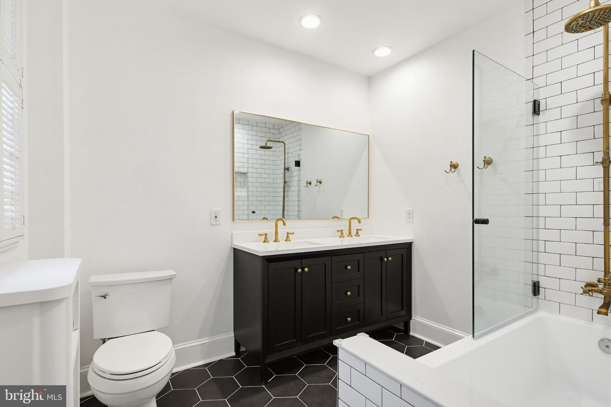 TUSCANY-CANTERBURY - Residential