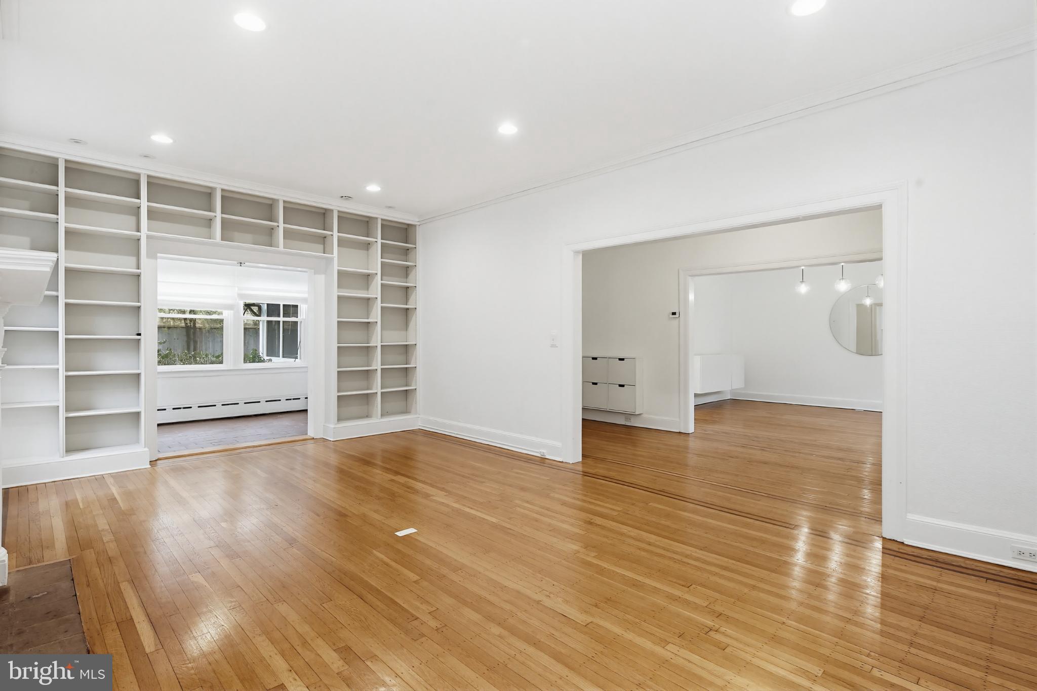 TUSCANY-CANTERBURY - Residential