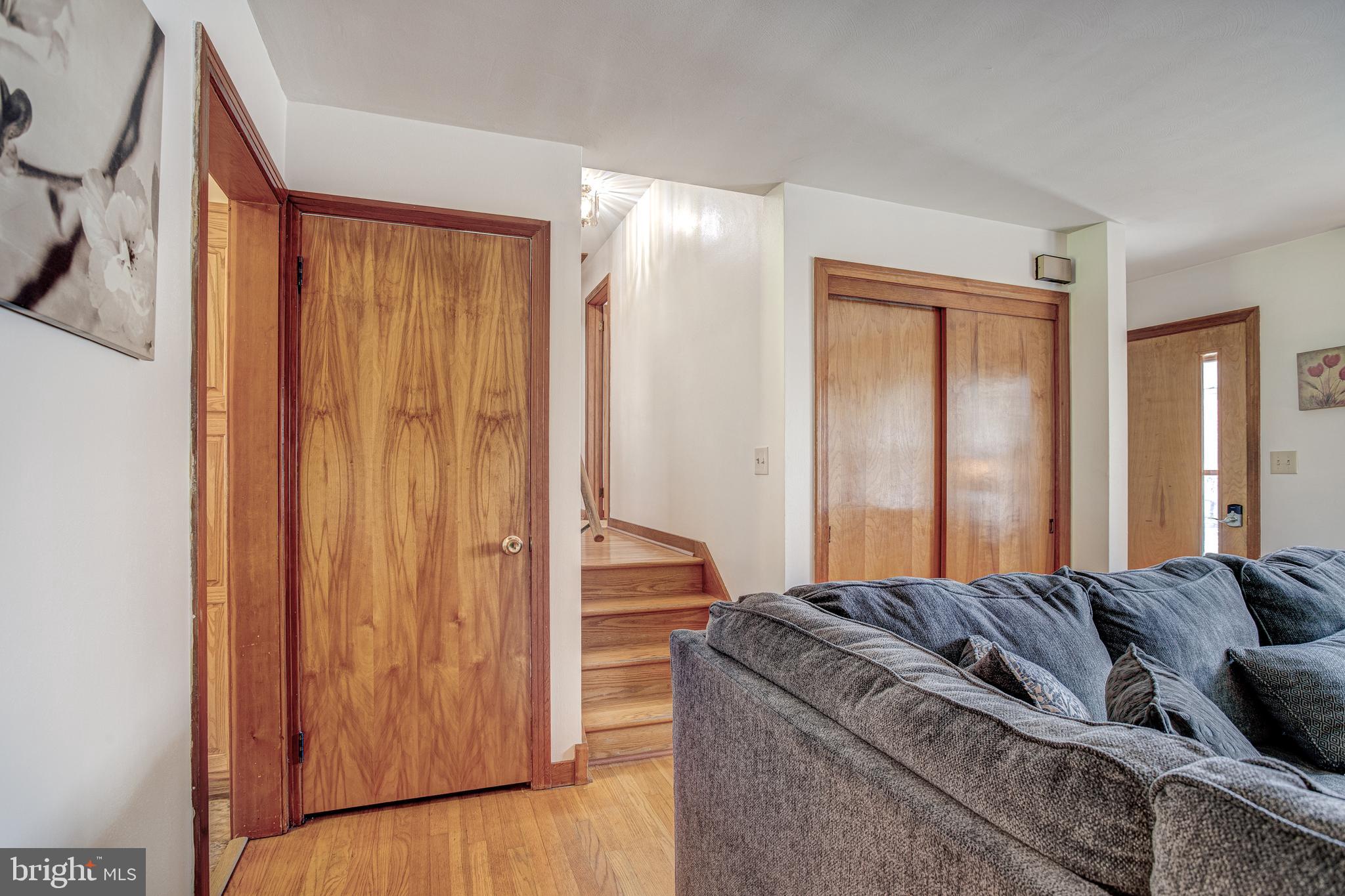 THE HILL - Residential