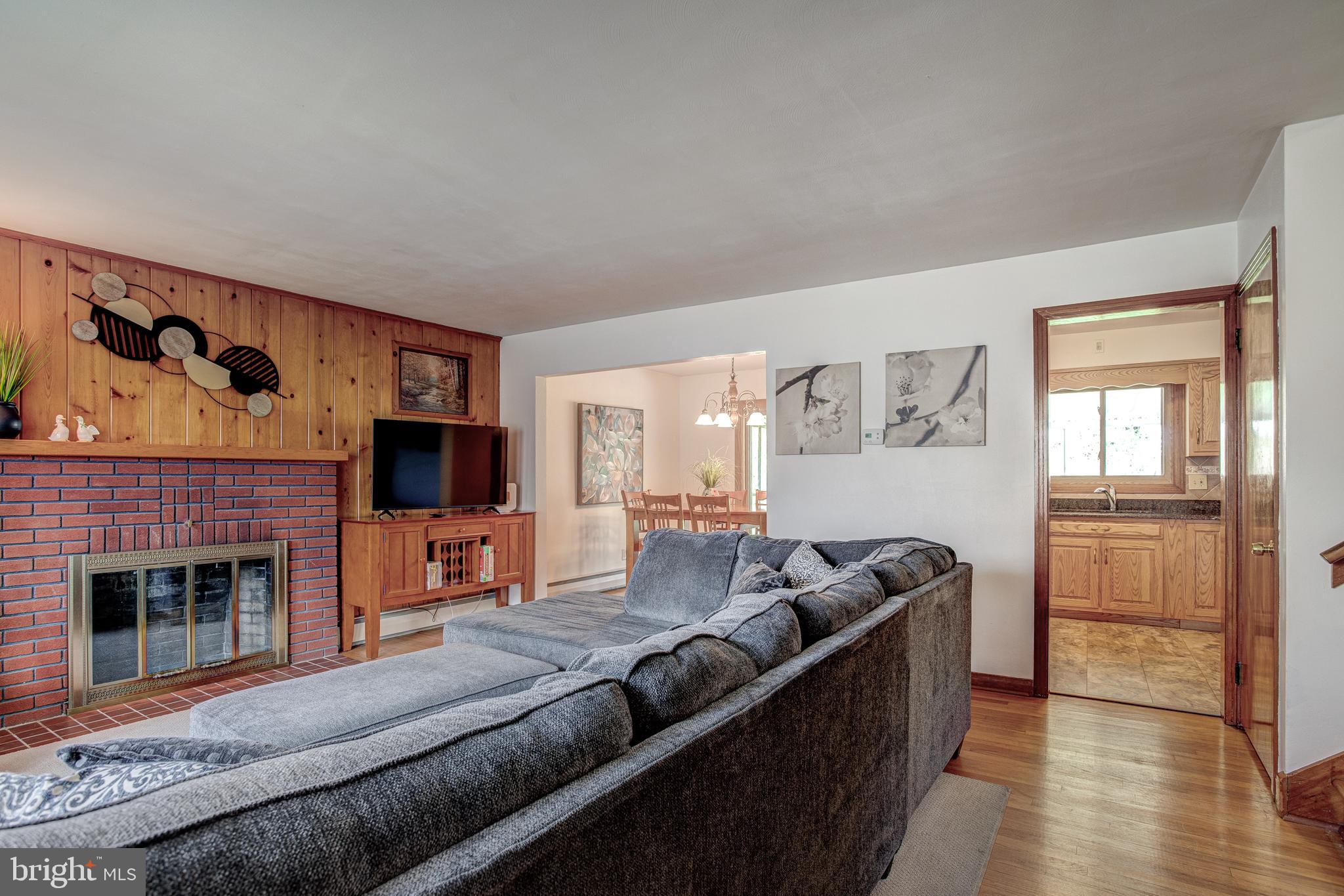 THE HILL - Residential