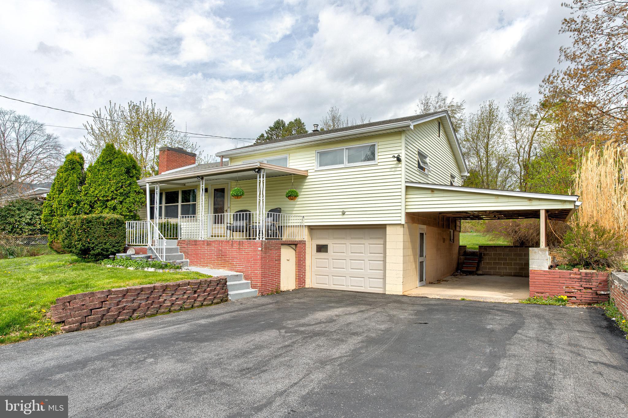 THE HILL - Residential