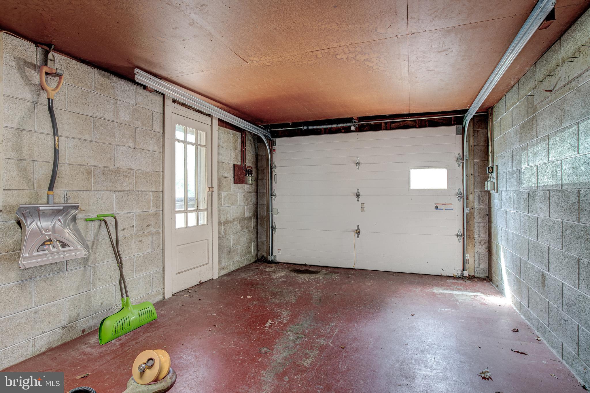 THE HILL - Residential