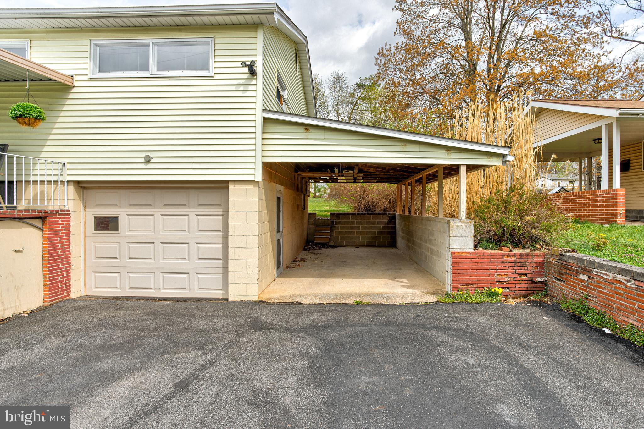 THE HILL - Residential