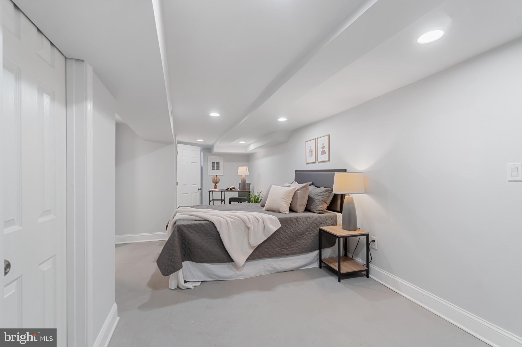 MCELDERRY PARK - Residential