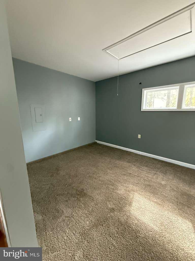 EDEN ESTATES - Residential Lease