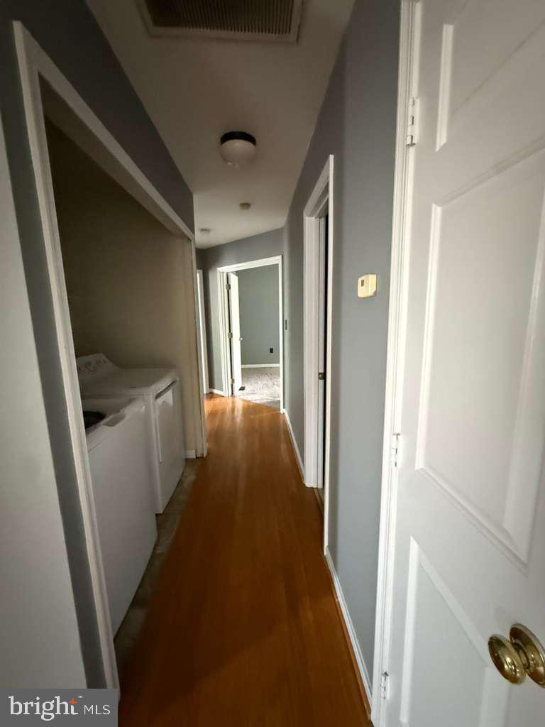 EDEN ESTATES - Residential Lease