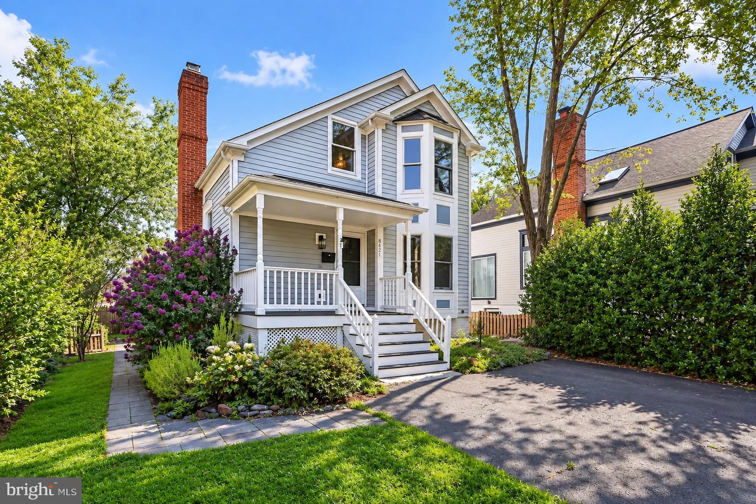 8421 HOLLIS