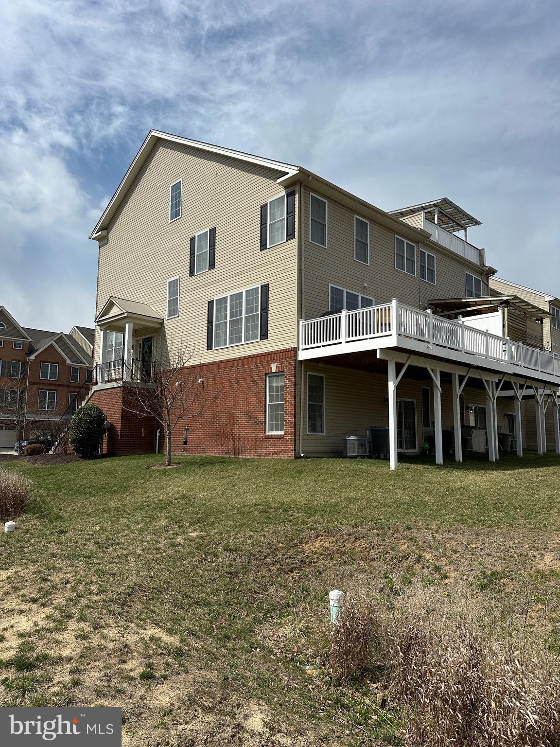 8537 PINE SPRINGS DRIVE