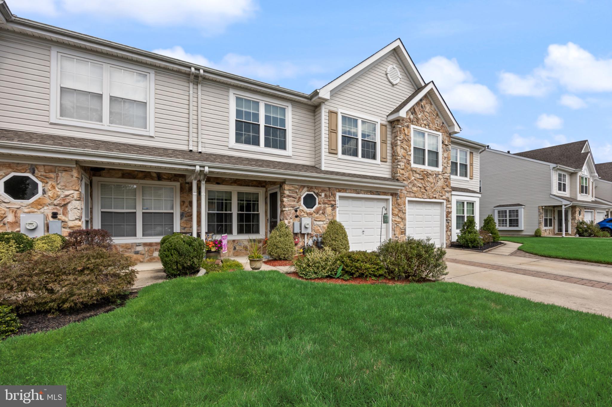 114 BUCKINGHAM WAY